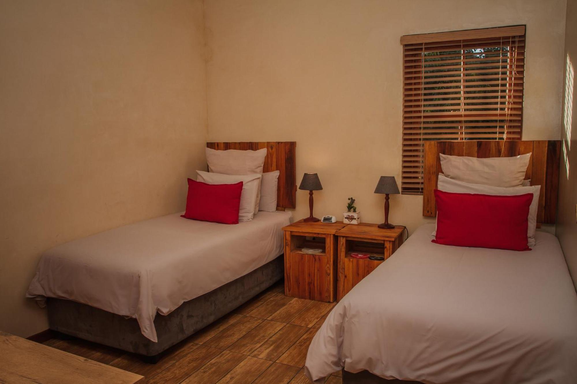 Dolittle Cottages Swellendam Room photo