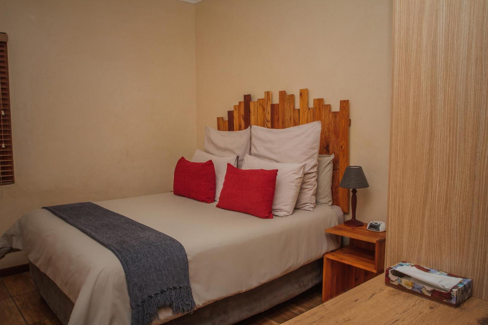 Dolittle Cottages Swellendam Room photo